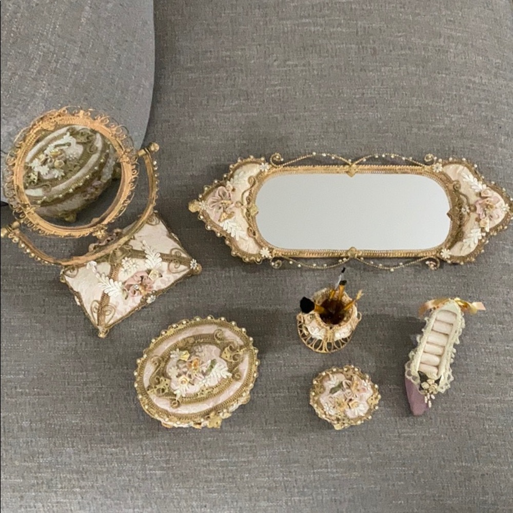 Antique Vanity Set